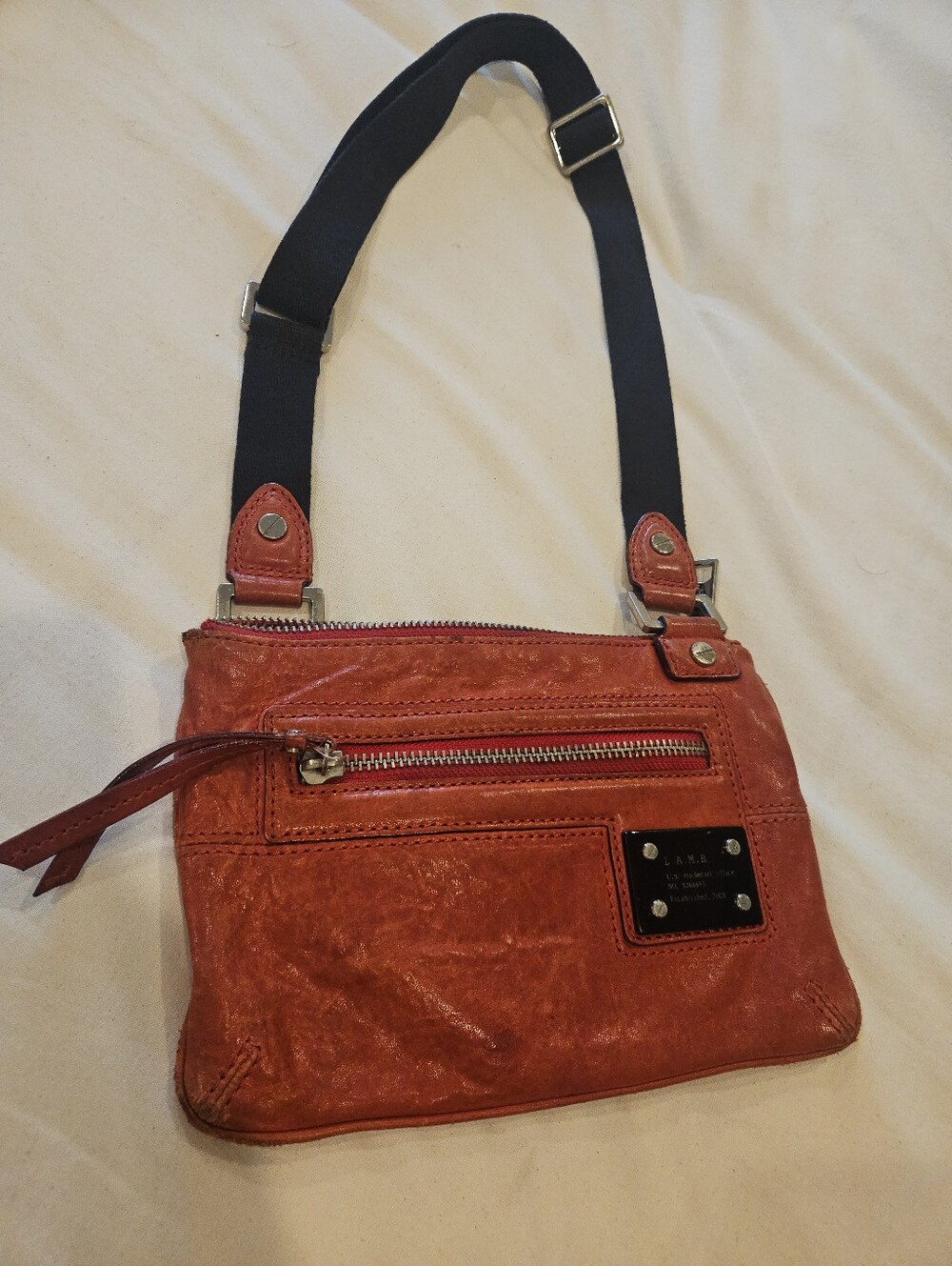 L.A.M.B Gwen Stefani Red Leather Crossbody Bag Vintage Y2K w/Adjustable Straps.